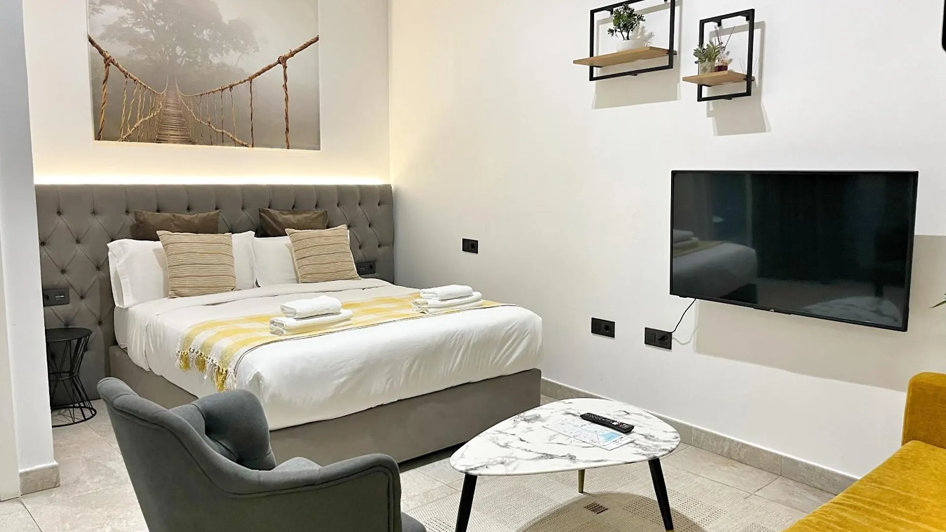 Tennessee Urban Suites Malaga Aparthotel